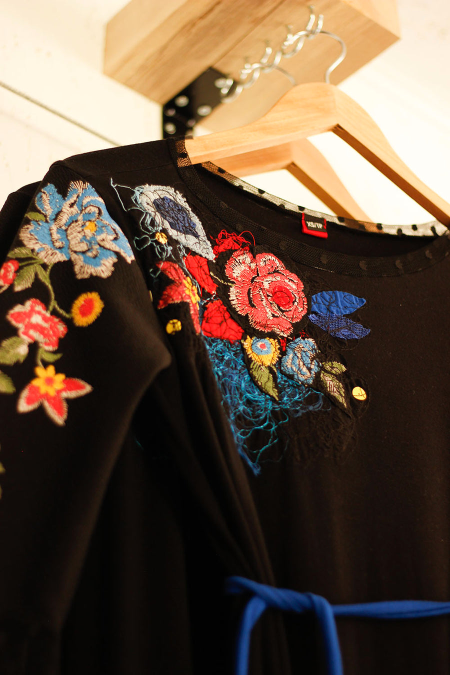 ROBE TUNIQUE AUX MANCHES FLEURIES