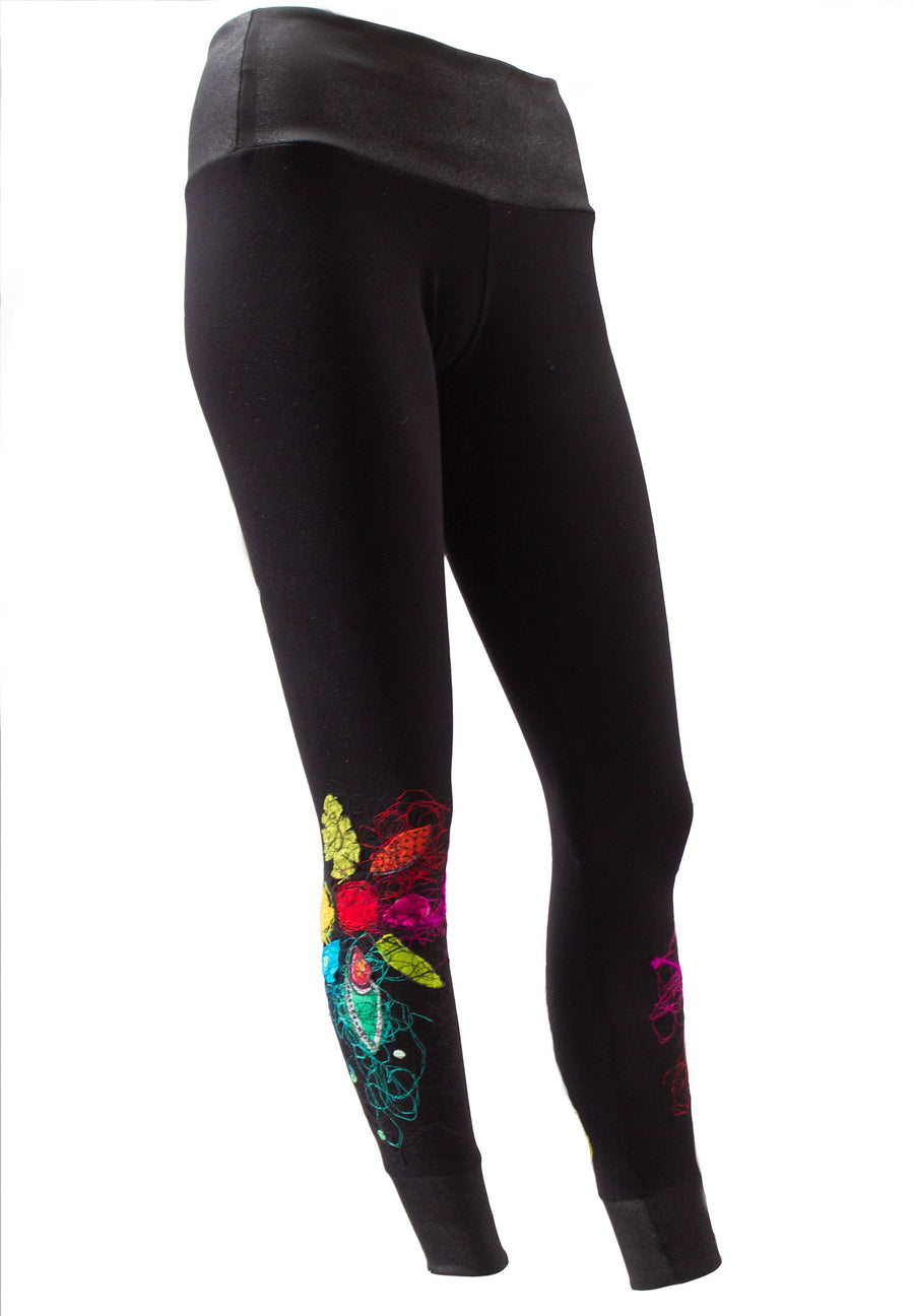 LEGGING NOIR FLEURS BRODÉES ROUGE-BLEU-JAUNE-VERT