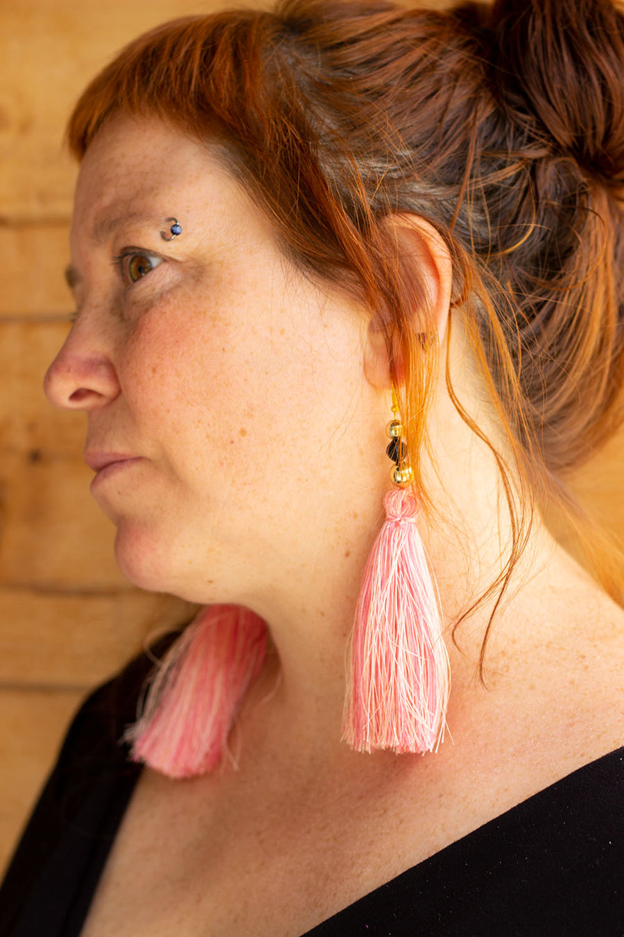 PALE PINK EARRING