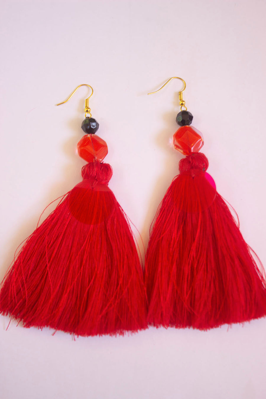 BOUCLE D'OREILLE ROUGE ET NOIRE