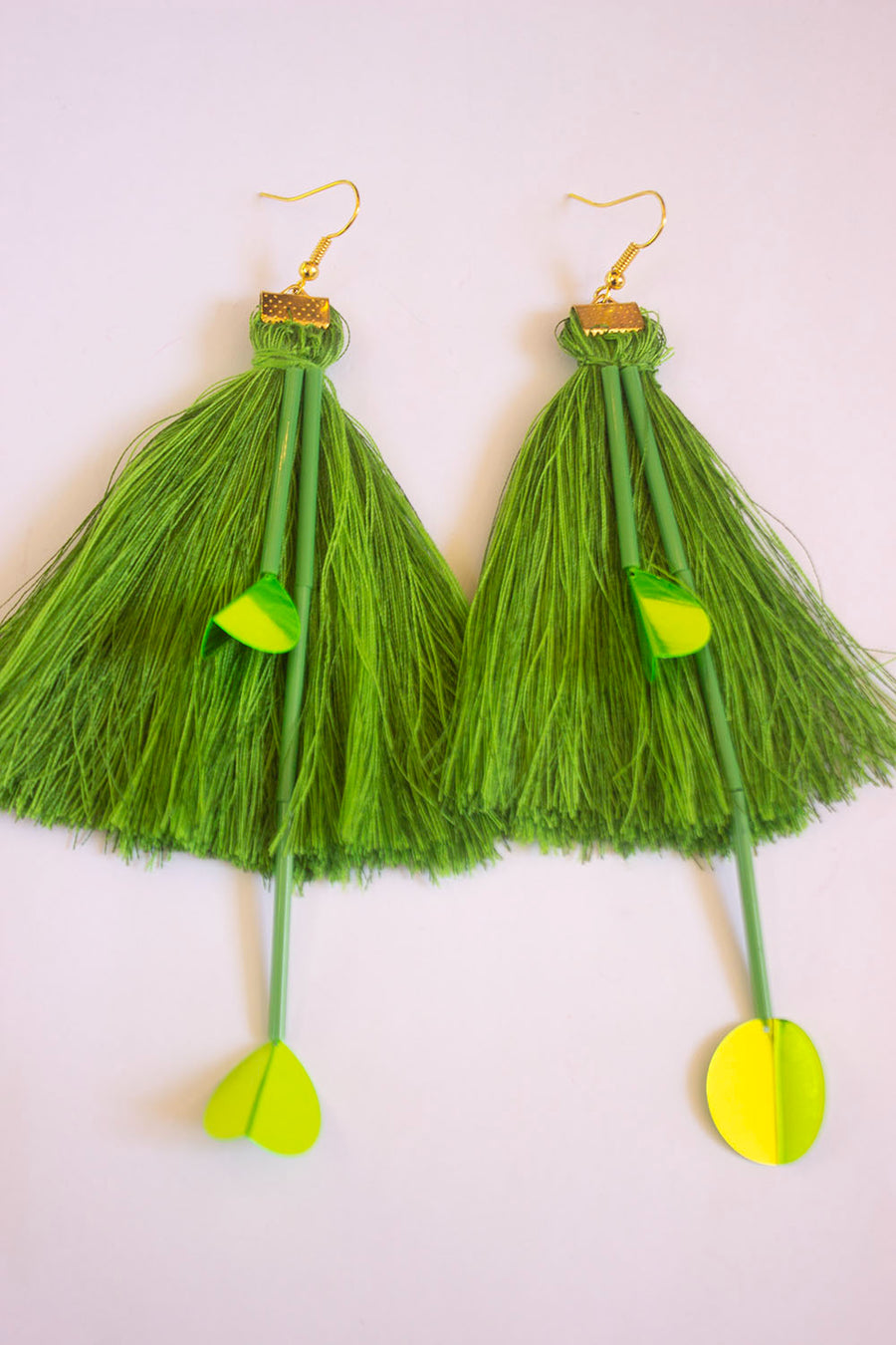 GREEN-PAILETTE EARRING