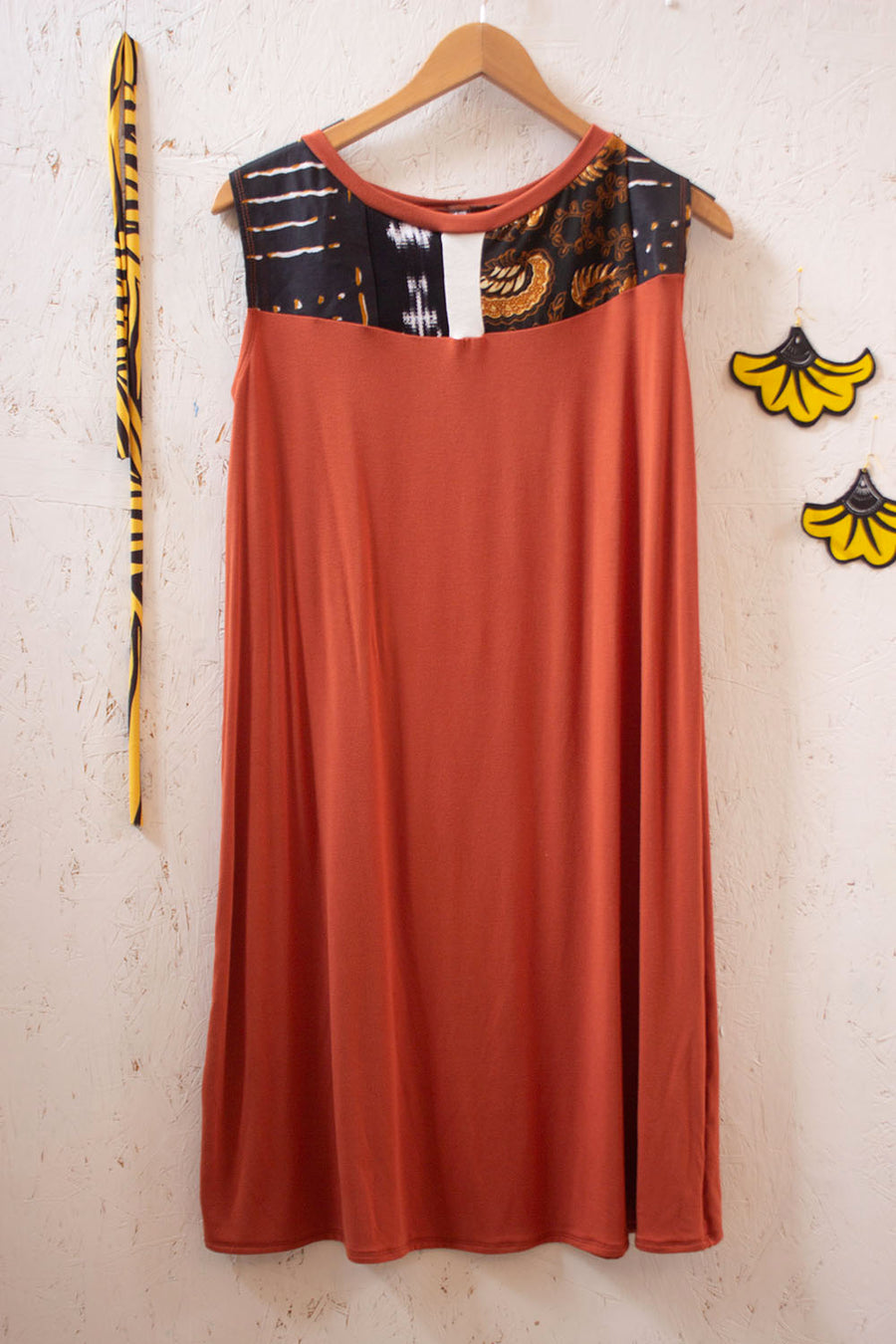 SHORT OCHER DRESS IN A WITH COLORFUL MIXED FABRICS