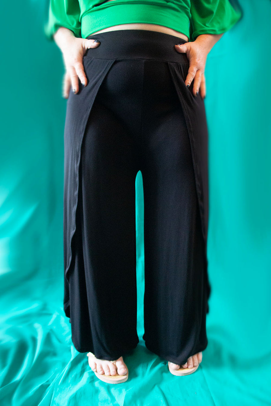 PANTALON OUVERT EN BAMBOU