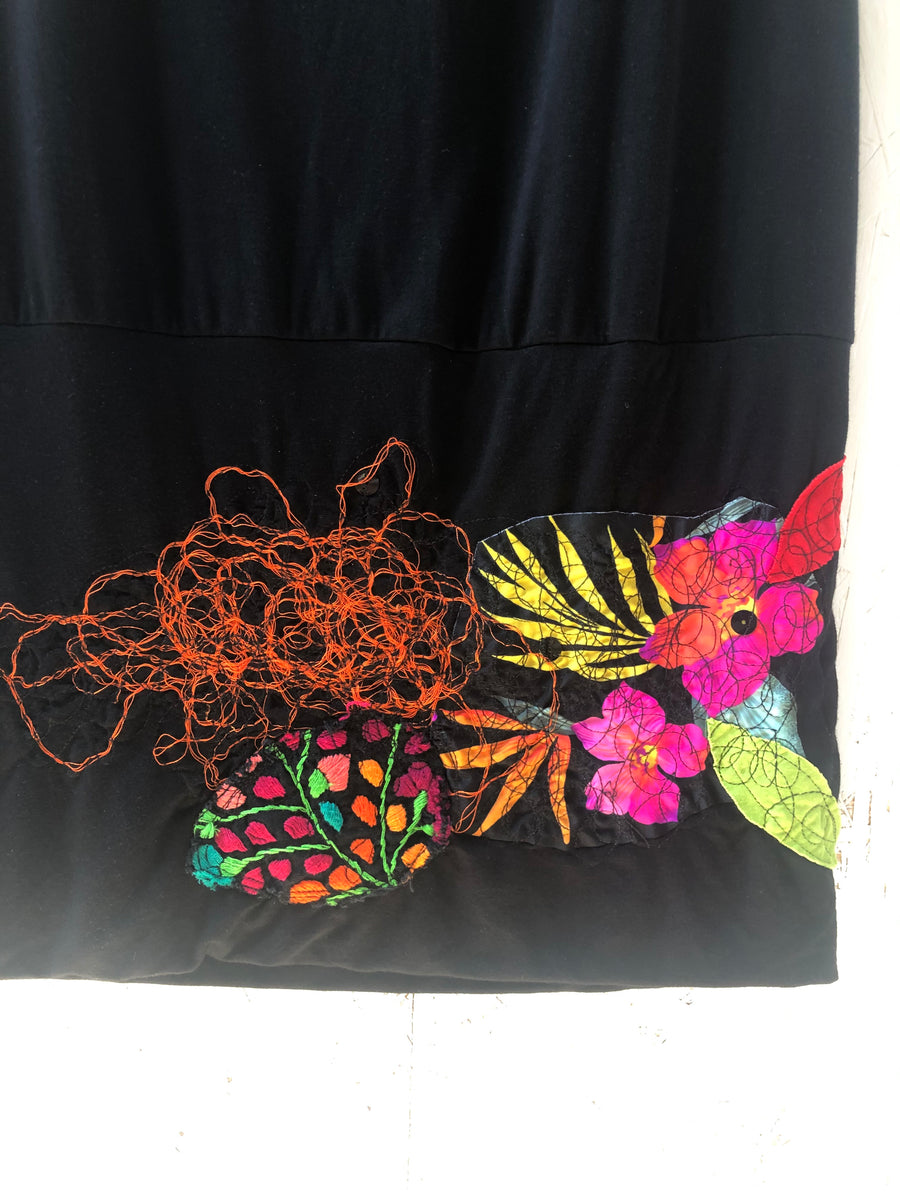 TROPICAL FLOWER APPLIQUÉ EMBROIDERED HIP TUNIC DRESS