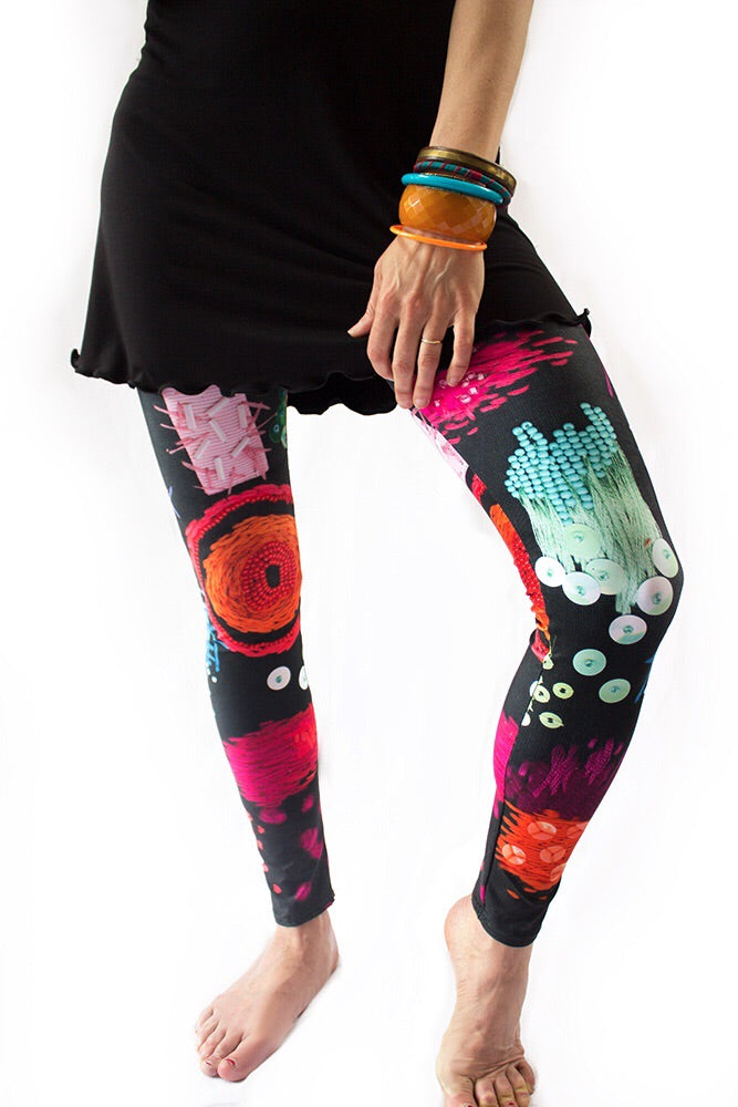 LEGGINGS WITH EMBROIDERY PRINTS BLACK CURAÇAO COLORS